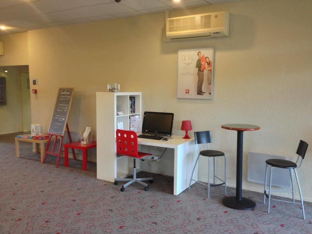 Ibis Lyon L'Isle D'Abeau Hotel Zewnętrze zdjęcie
