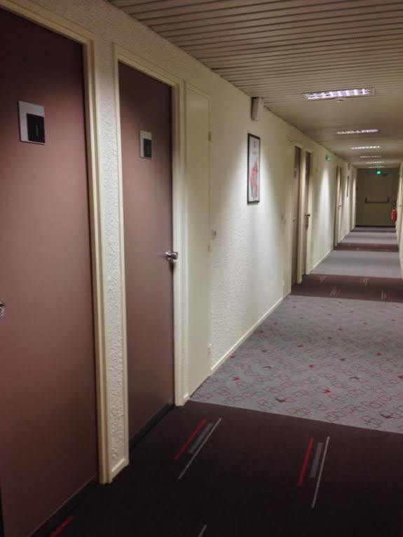 Ibis Lyon L'Isle D'Abeau Hotel Zewnętrze zdjęcie
